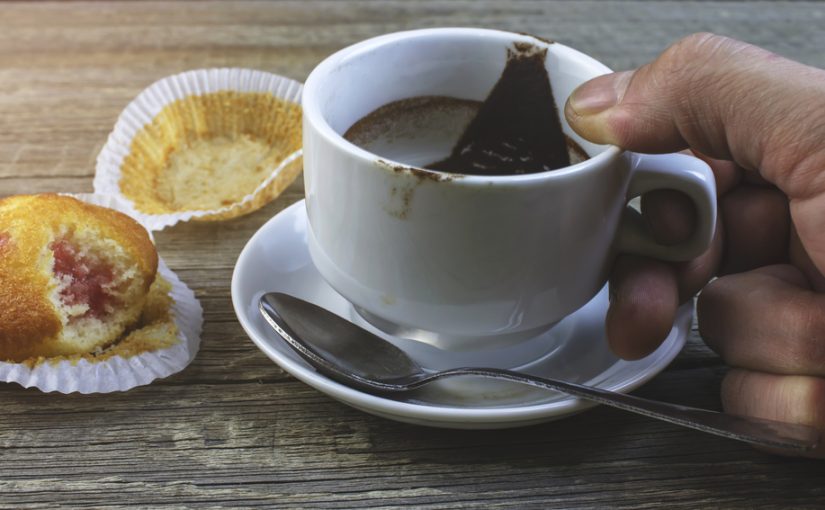 Czar Świtu : Odkrywamy Magię Kawy – Od Nasadzenia przez Proces Palenia aż po Twoją Kubek Pełną Aromatu.